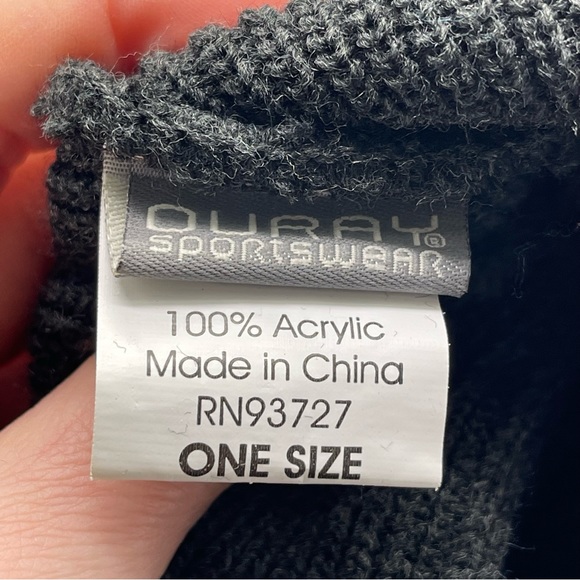 Lost Trail, MT/ID Knit Beanie. In good used condition! One Size - Picture 5 of 6